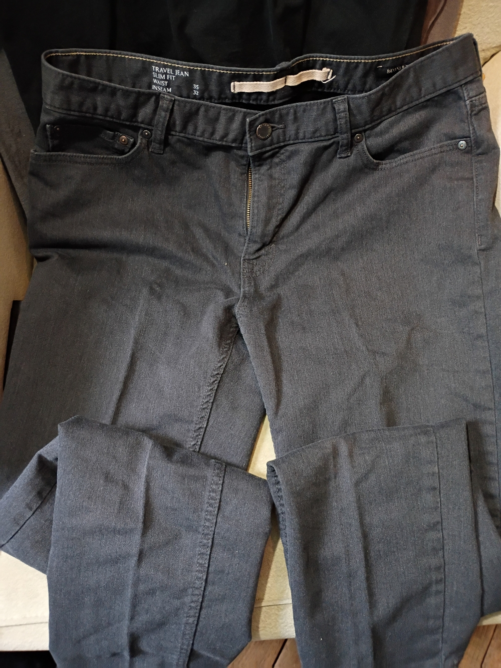 Banana Republic Men's Slim Travel Jeans in Black